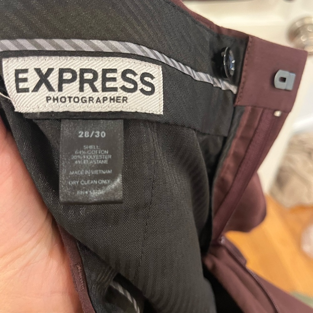 Express Men's Maroon Suit - Picture 6 of 6